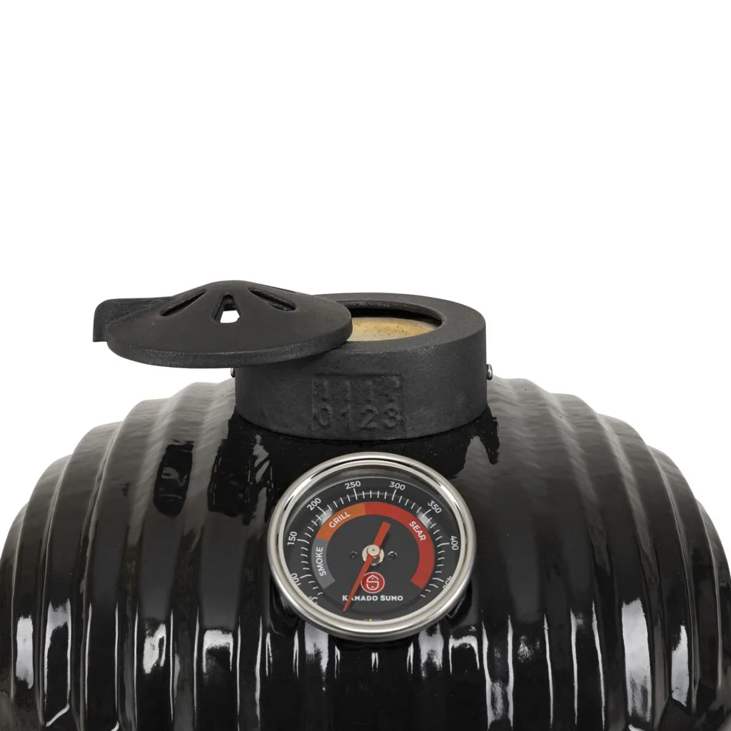 Kamado Sumo Icon Junior-14 ceramic grill with temperature gauge