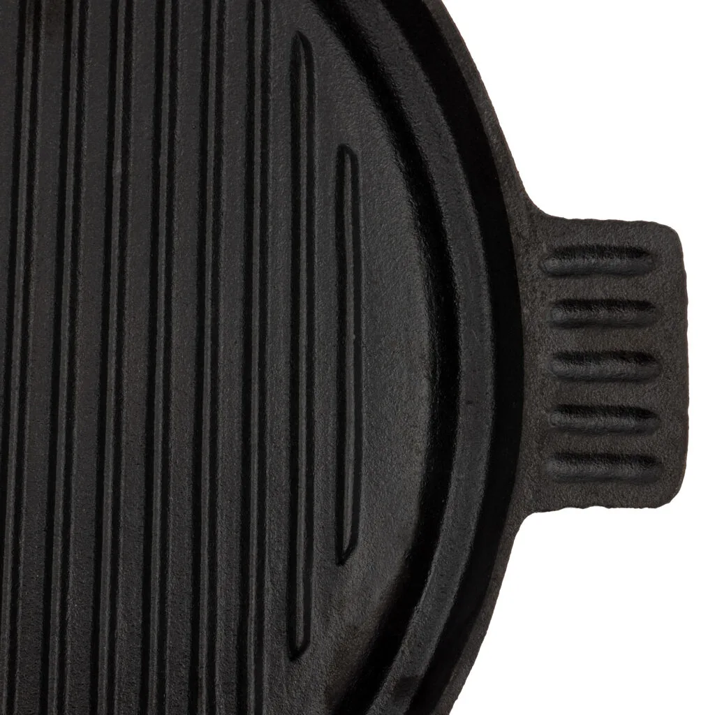Reversible cast iron grill plate