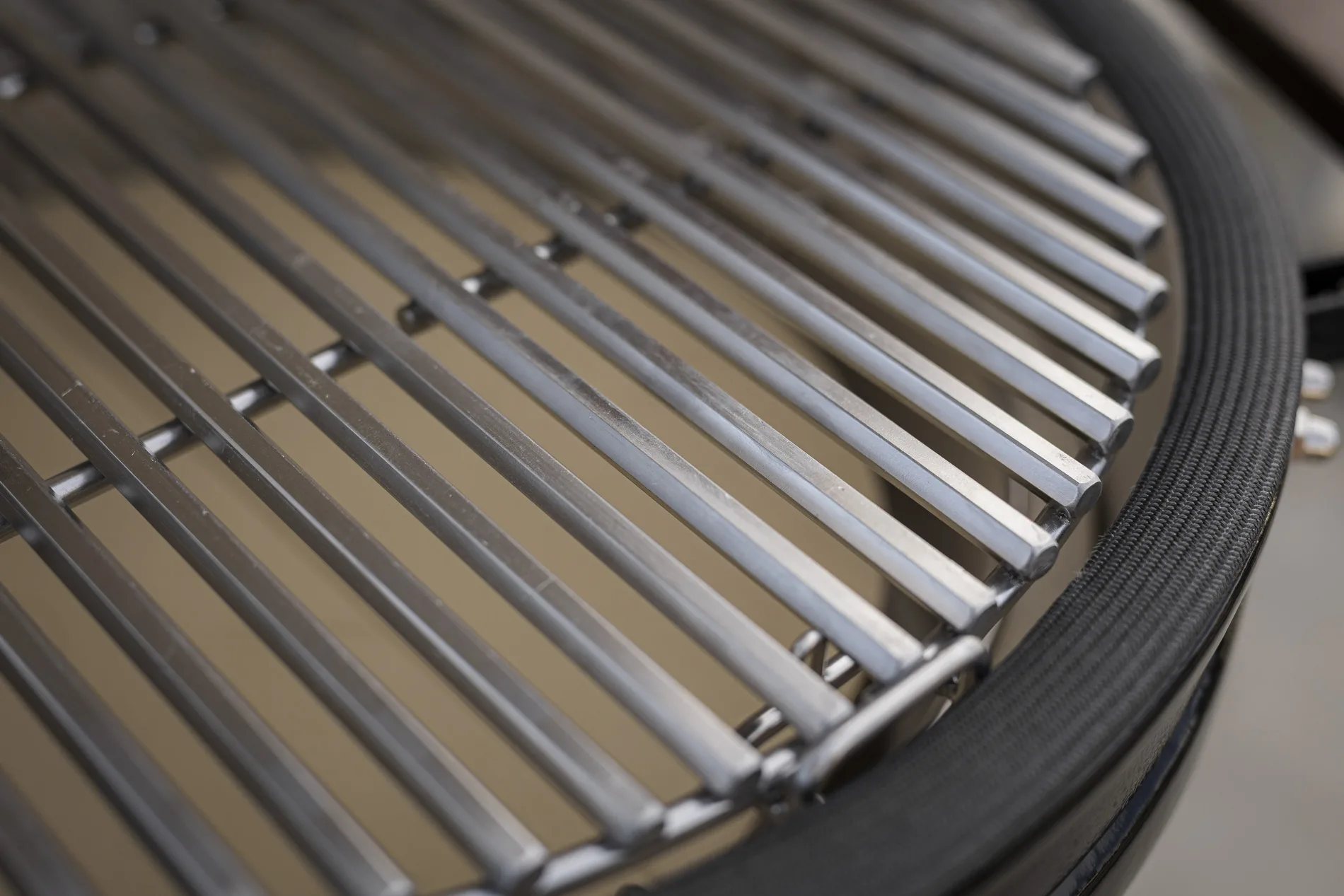 Hexagon Grill Grid Half Moon